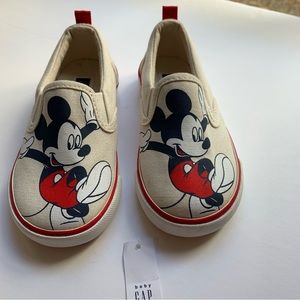 Baby Gap Disney Mickey Mouse slip-on shoes.  NWT.  Color: white, size 7